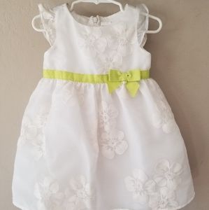 🌻 Toddler Spring White And Green Dress